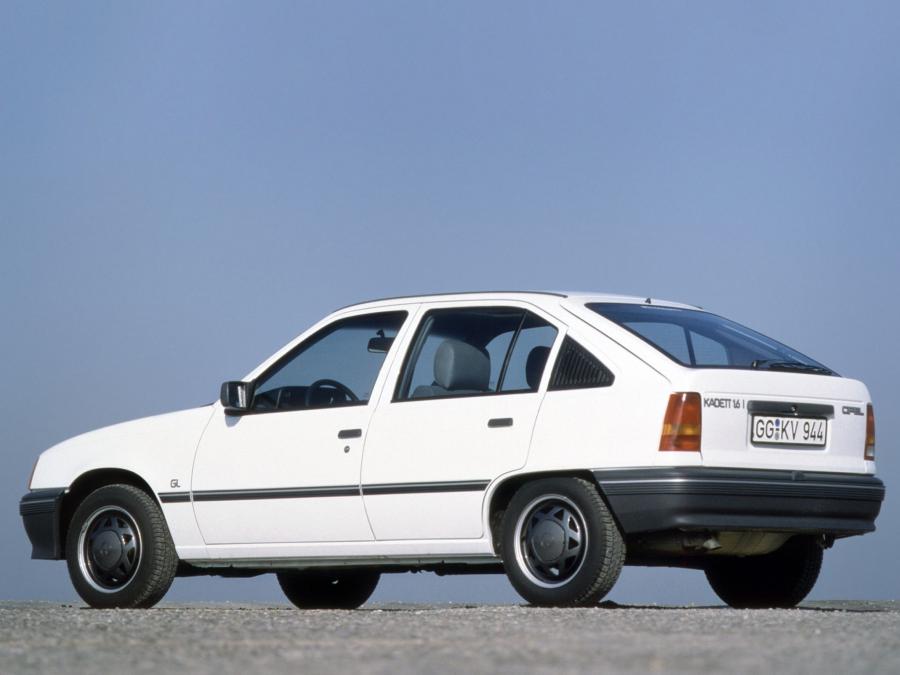  Opel Kadett 5-Door 1984 года  (фото 12 из 13)